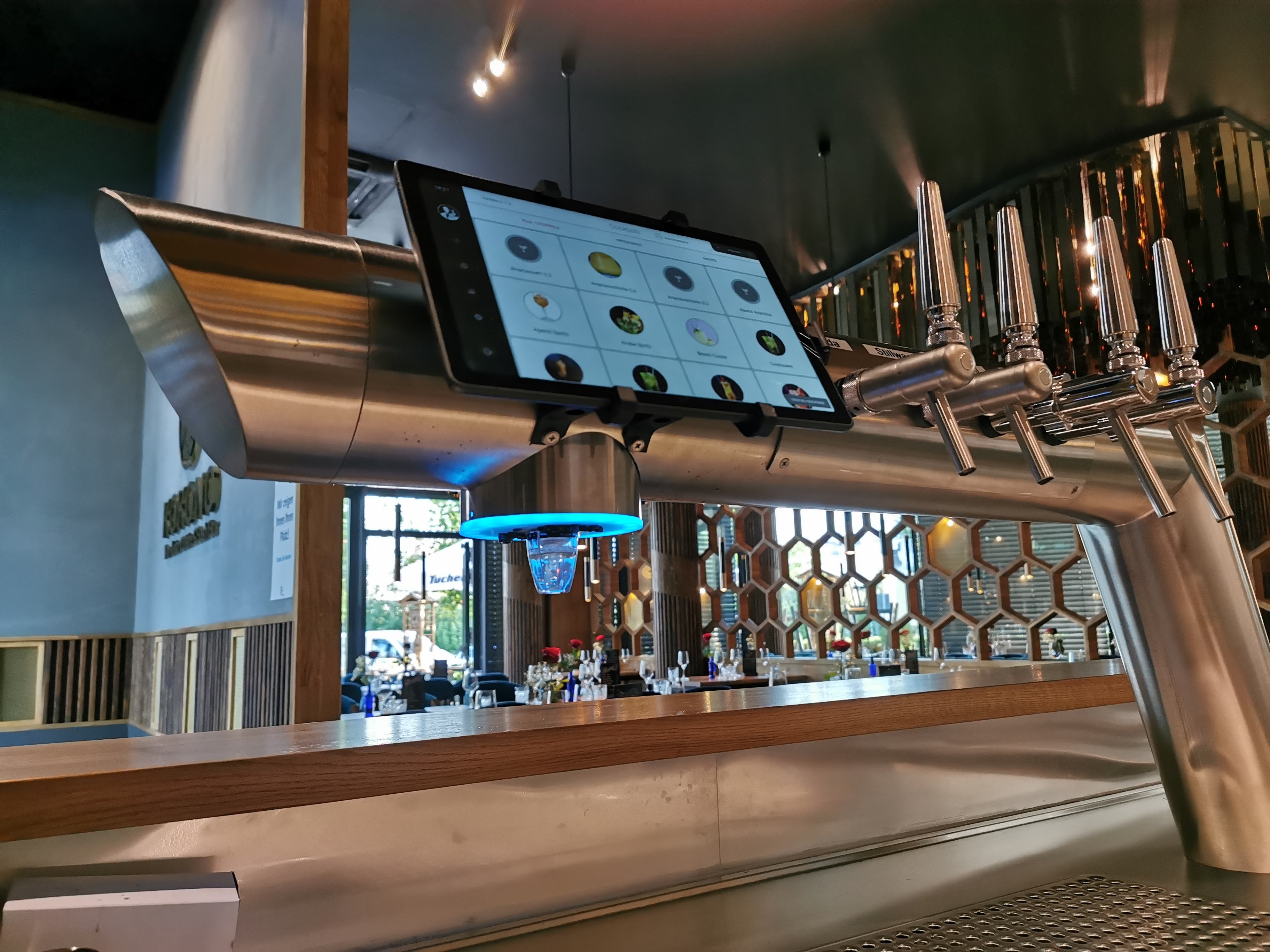 Best Automated Cocktail Machine in London, UK – Cocktail Supreme